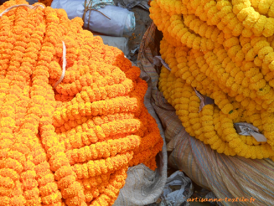 Flowers market in Kolkata1 (1)