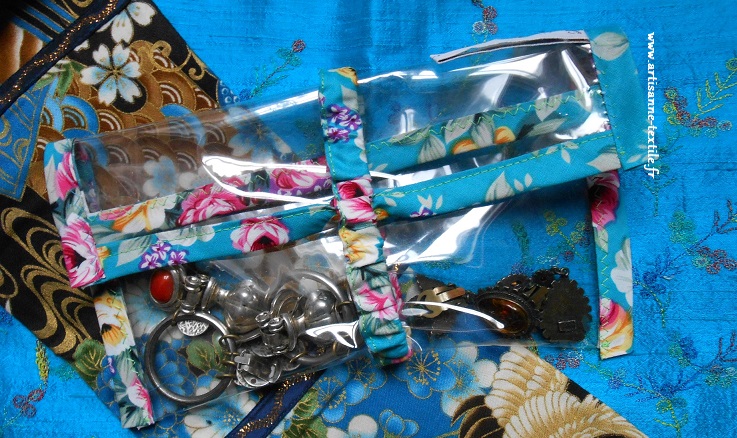 cadeau DIY: pochette transparente d'abracadacraft