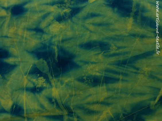 expérimentations -cyanotype sur tissu jaune : batik