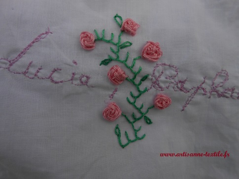 Robe de mémoire 2: raised cross stitch