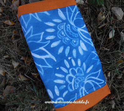 Trousse faite dans un cyanotype sur tissu