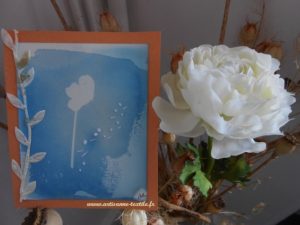 La ° des trois cartes: cyanotype et broderie