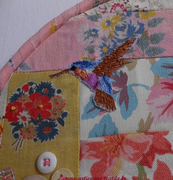 Broderie ronde: le colibri brodé